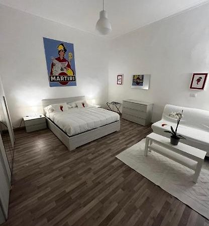 Appartamento Scaramanzia Napels Buitenkant foto