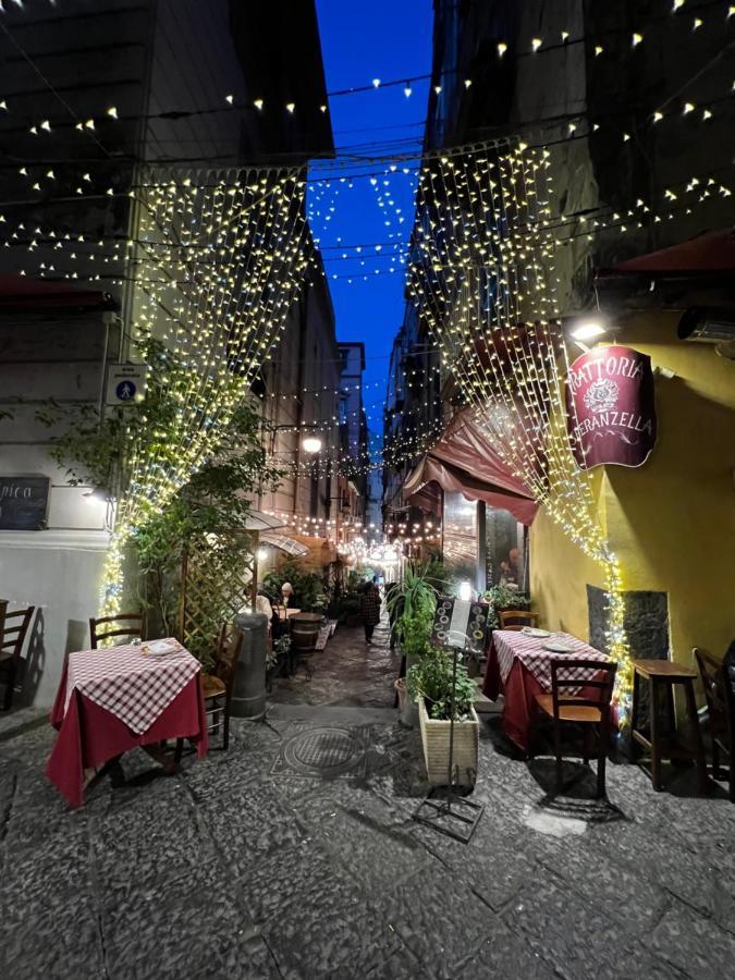 Appartamento Scaramanzia Napels Buitenkant foto